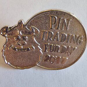 DISNEY Pin Trading ~ Shanghai Resort ~ 2017 ~ Pin Trading Fun Day ~ Sully